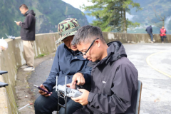 别怕！我们脚下是平安的
